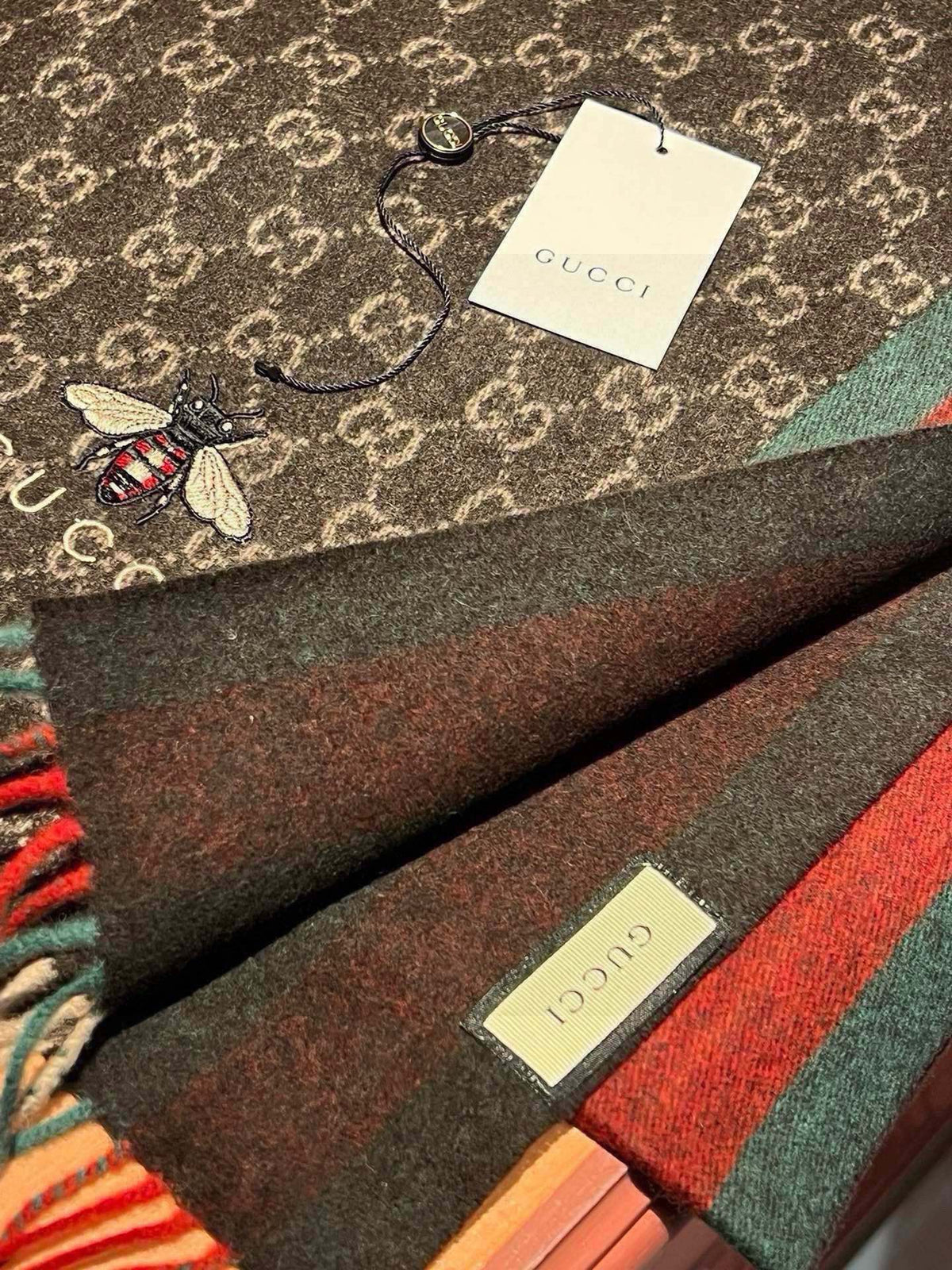 SCARF 180 CM IN CAROB BROWN CASHMERE WITH BEE PATTERN 396475 mysite