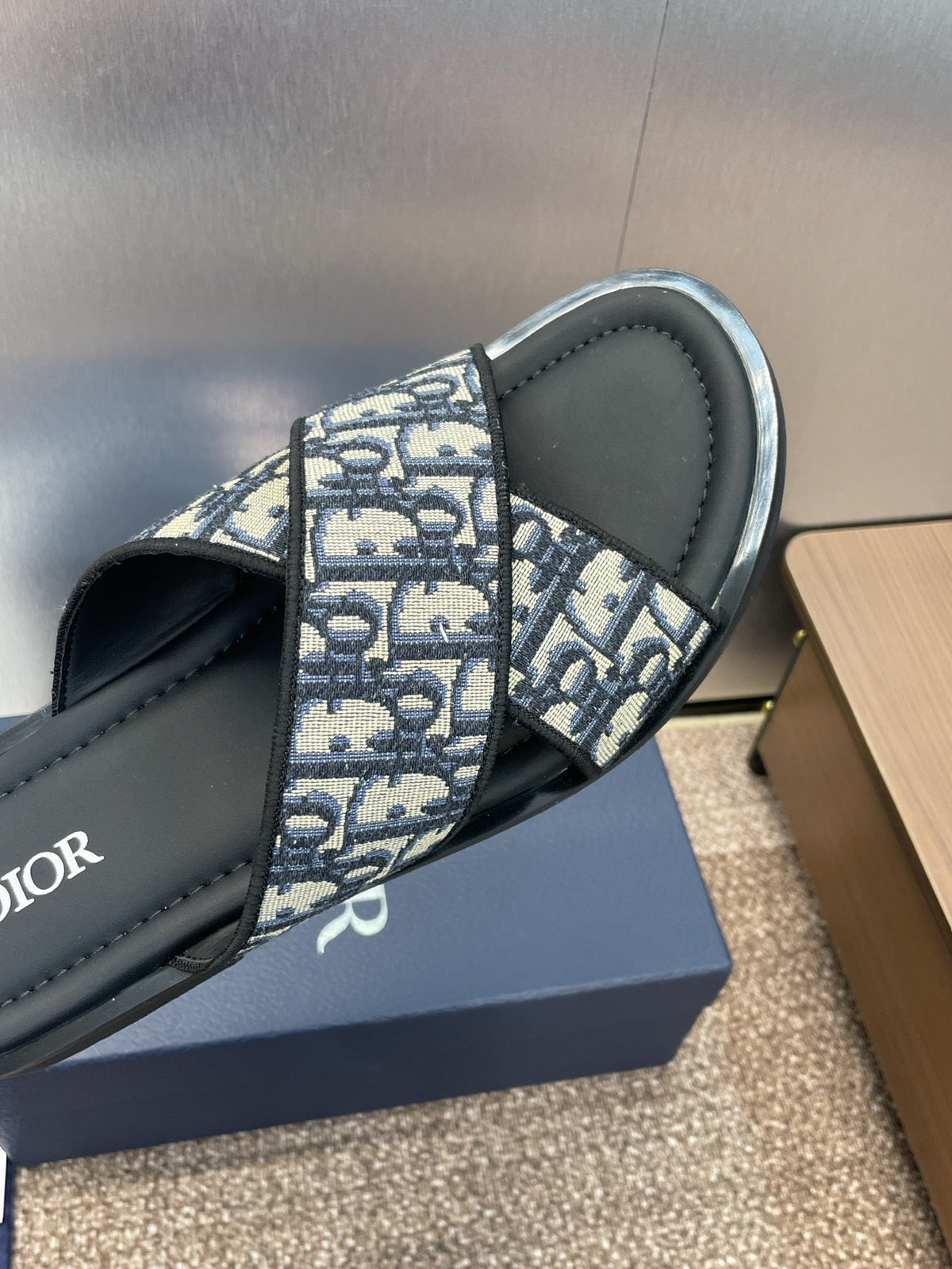 DIOR 25S ALIAS CROSS-STRAP SLIDES IN BLACK CALFSKIN WITH CD OBLIQUE DEEP BLUE LOGO mysite