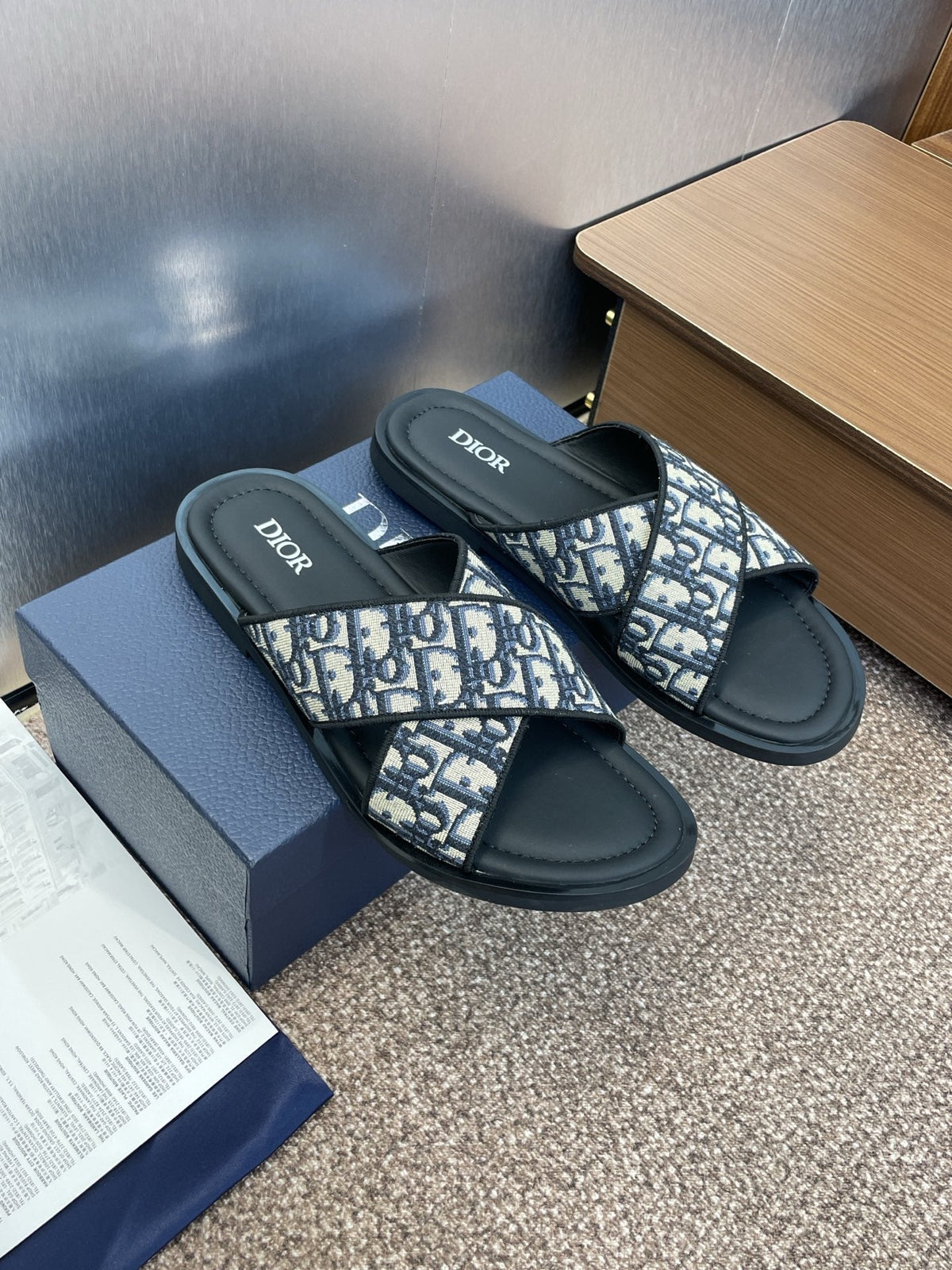DIOR 25S ALIAS CROSS-STRAP SLIDES IN BLACK CALFSKIN WITH CD OBLIQUE DEEP BLUE LOGO mysite