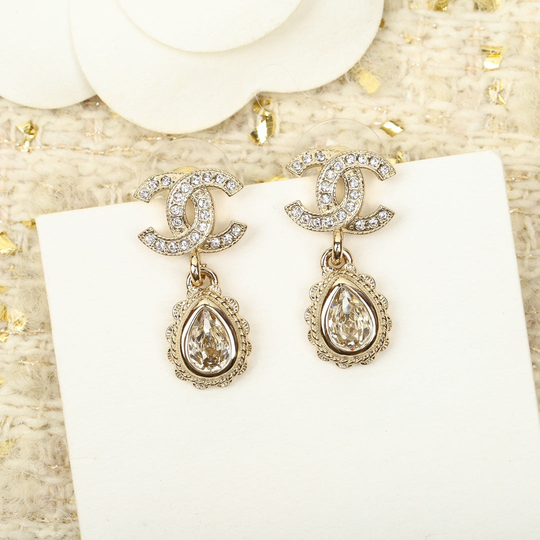 DOUBLE C DIAMONDS TEARDROP EARRINGS mysite