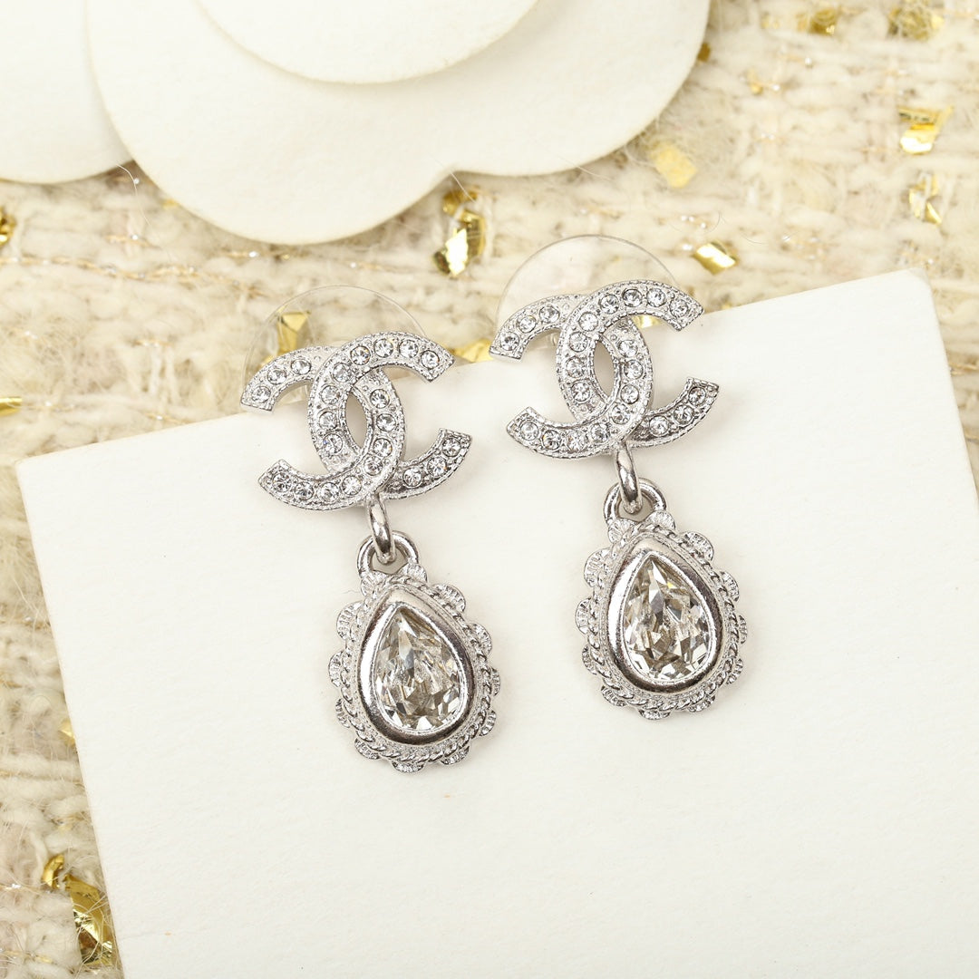 DOUBLE C DIAMONDS TEARDROP EARRINGS mysite