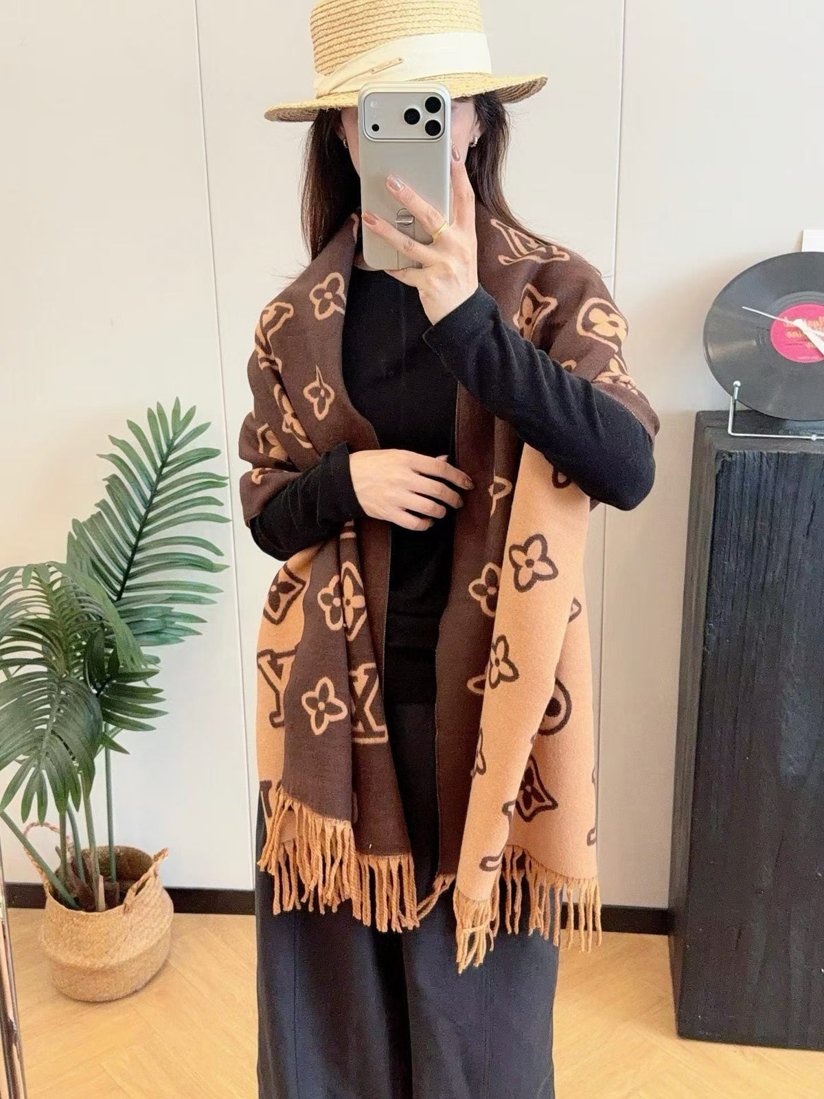 Worth the Hype – The Ultimate Winter Scarf-005 Lxucase