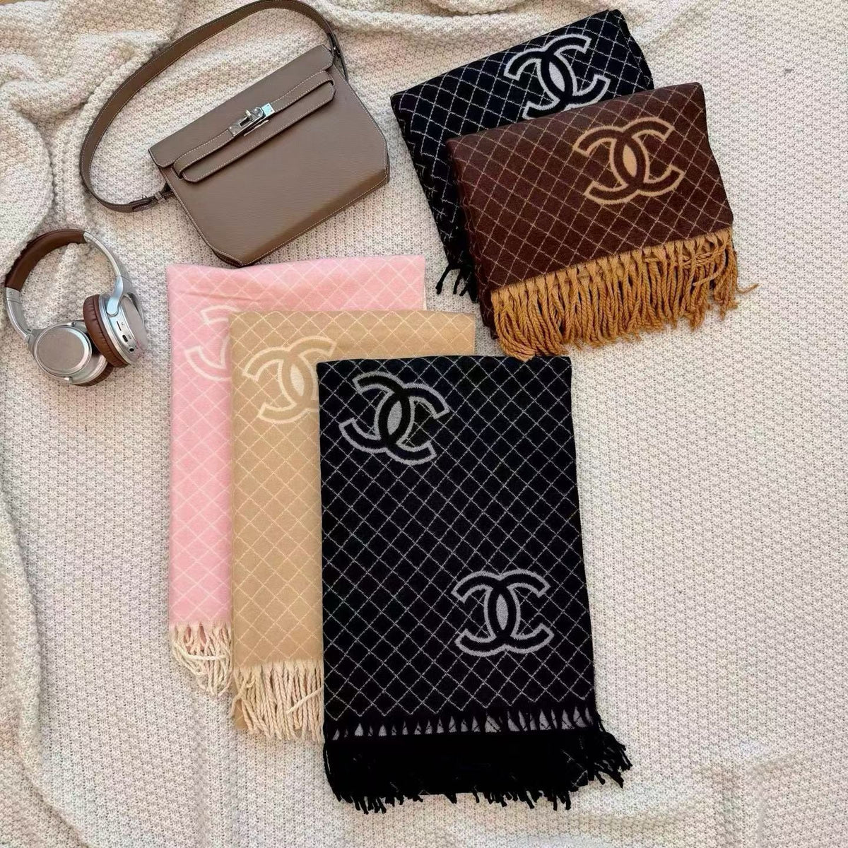 Worth the Hype – The Ultimate Winter Scarf-006 Lxucase