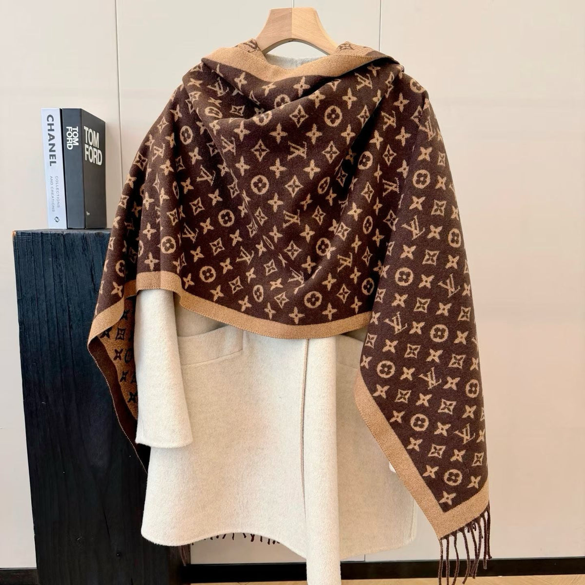 Worth the Hype – The Ultimate Winter Scarf-009 Lxucase