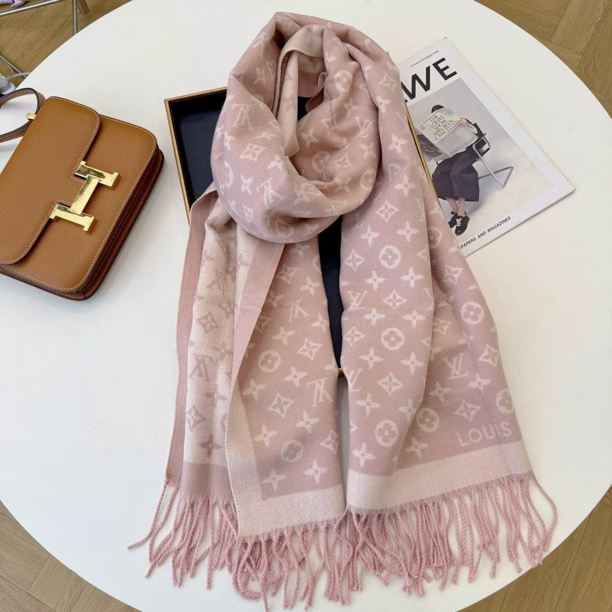 Worth the Hype – The Ultimate Winter Scarf-009 Lxucase