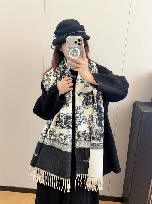Worth the Hype – The Ultimate Winter Scarf-0013 Lxucase