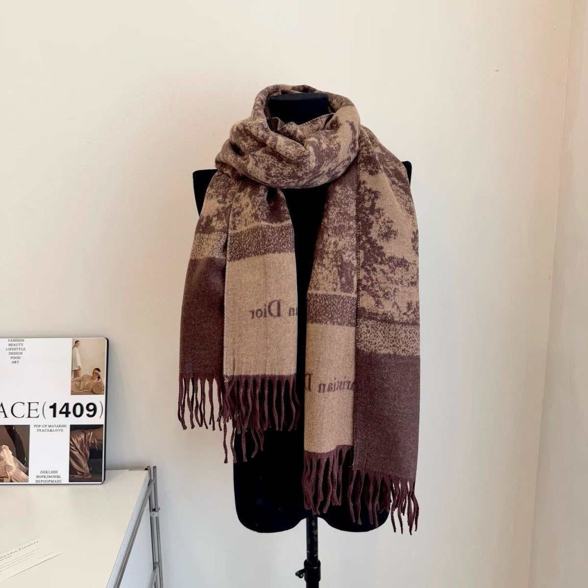 Worth the Hype – The Ultimate Winter Scarf-0013 Lxucase