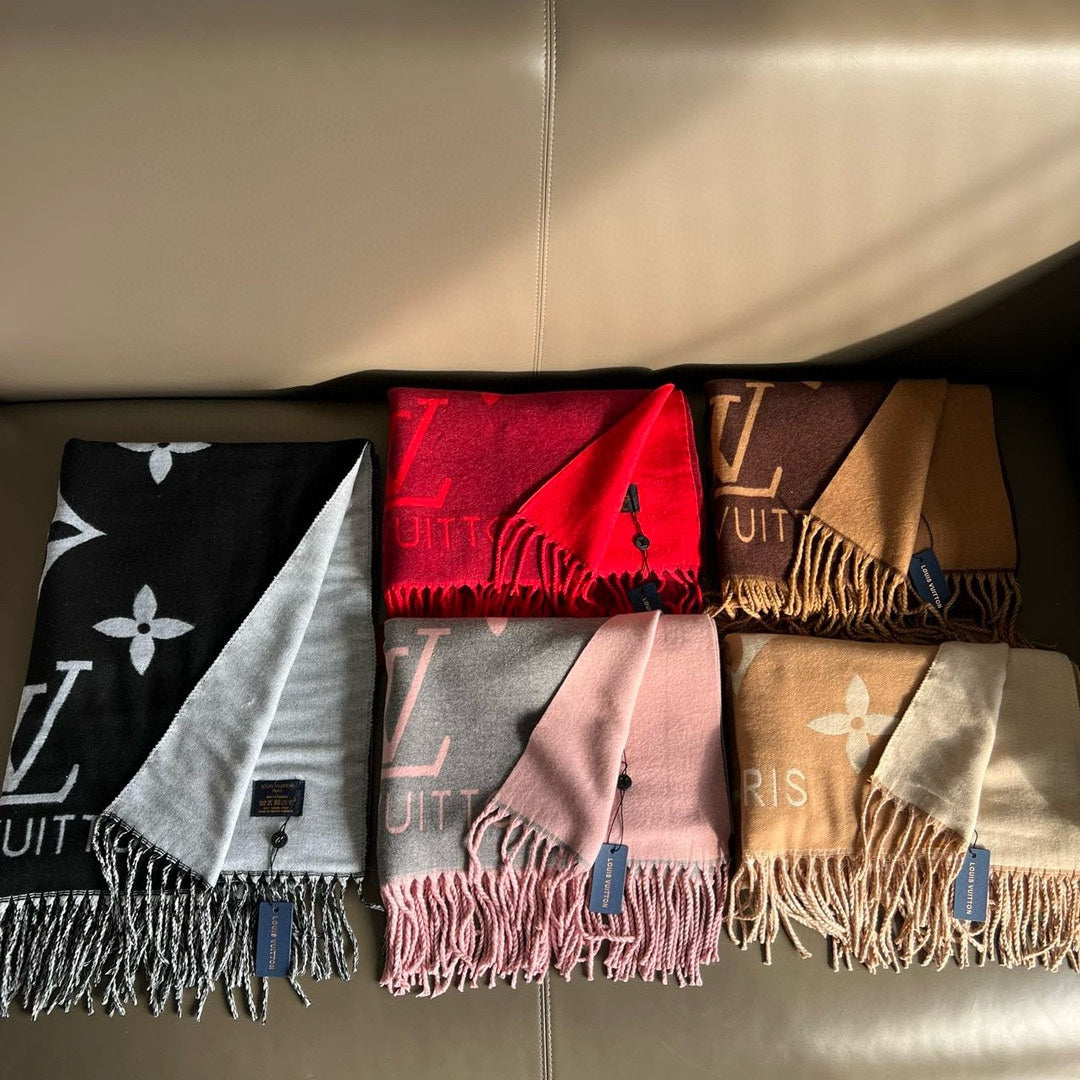 Worth the Hype – The Ultimate Winter Scarf-0014 Lxucase