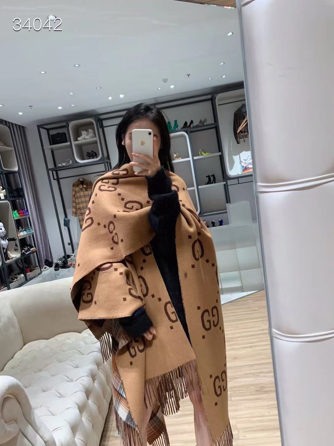 Worth the Hype – The Ultimate Winter Scarf-0017 Lxucase